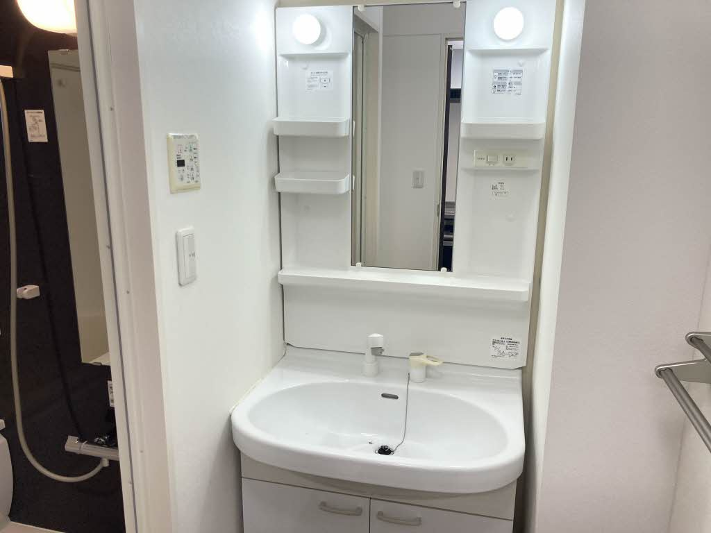 シャーメゾン・デュコンフォールの独立洗面台