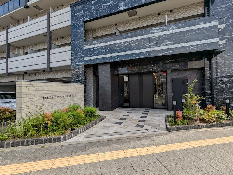 エスリード大阪プライムゲートのエントランス