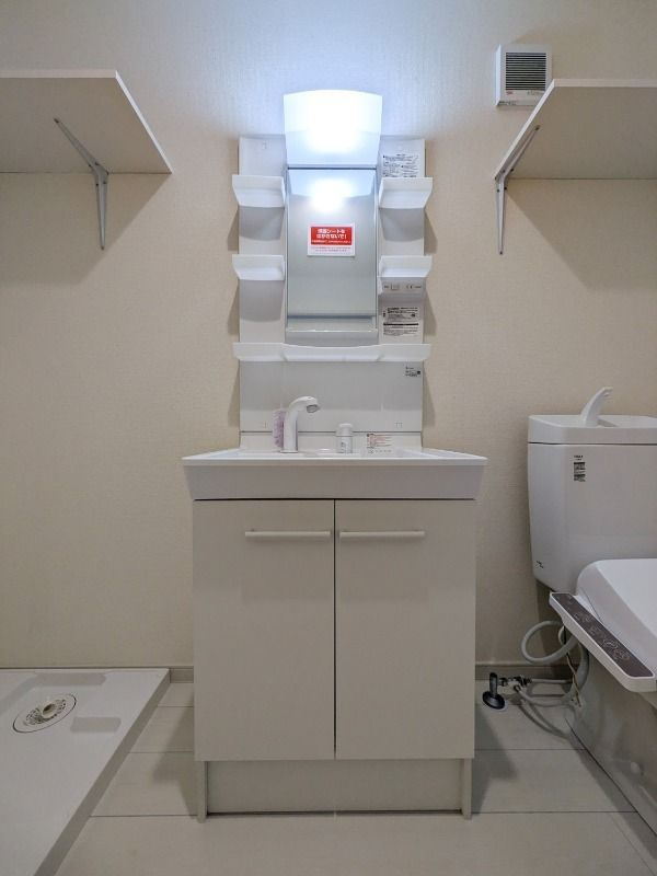 マーレ弦巻の独立洗面台