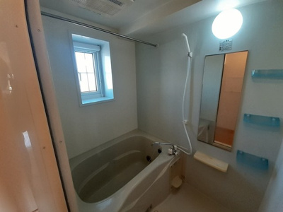 【浴室】 | リバージュ横峰A