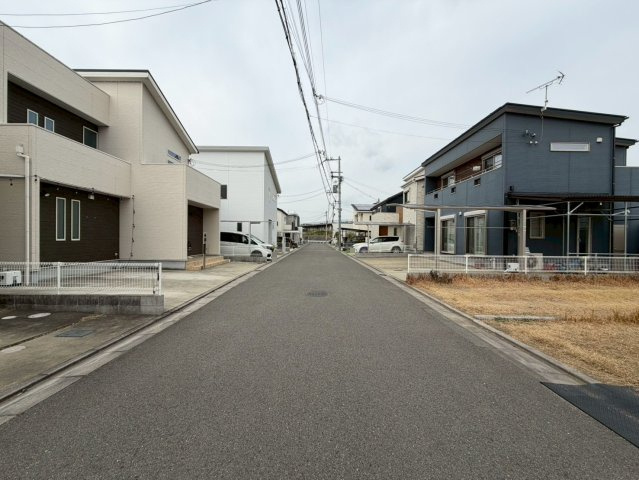 和歌山市有本・中古戸建・116476の前面道路含む現地写真