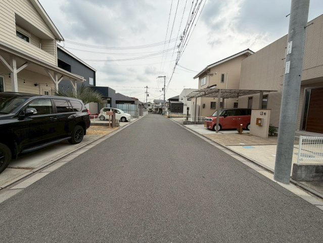 和歌山市有本・中古戸建・116476の前面道路含む現地写真
