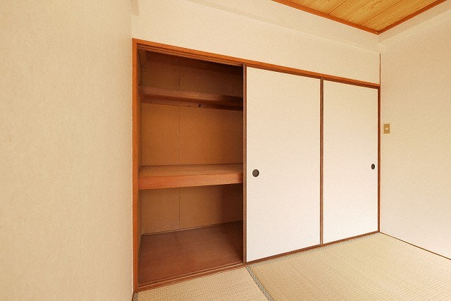 プチハイム薫の収納