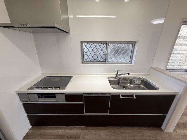 和歌山市松島・中古戸建・116545のキッチン