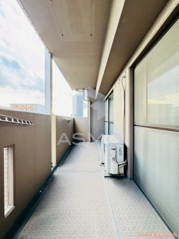 【バルコニー】