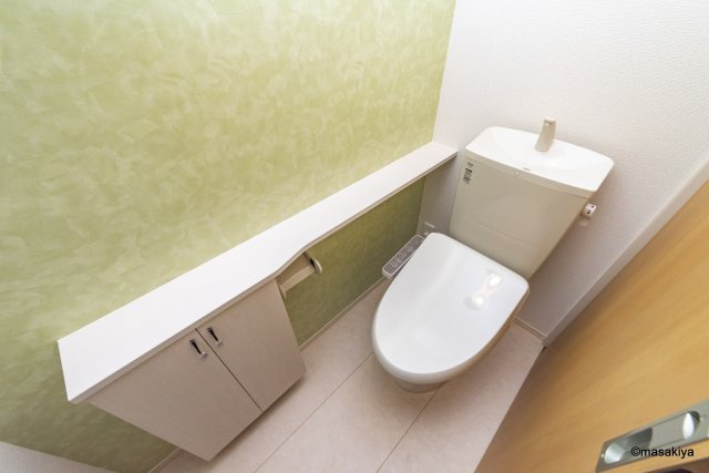 蔵谷ハイツのトイレ|写真は同じ大和ハウス施工の物です。色、仕様は若干異なります。