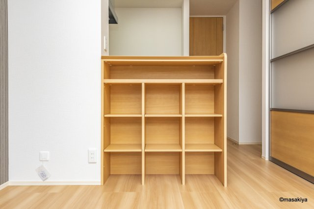 蔵谷ハイツの収納|写真は同じ大和ハウス施工の物です。色、仕様は若干異なります。