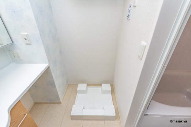 蔵谷ハイツの洗面所|写真は同じ大和ハウス施工の物です。色、仕様は若干異なります。