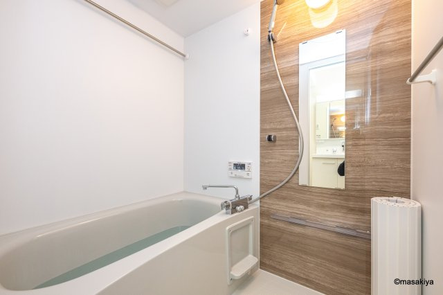 蔵谷ハイツの浴室|写真は同じ大和ハウス施工の物です。色、仕様は若干異なります。