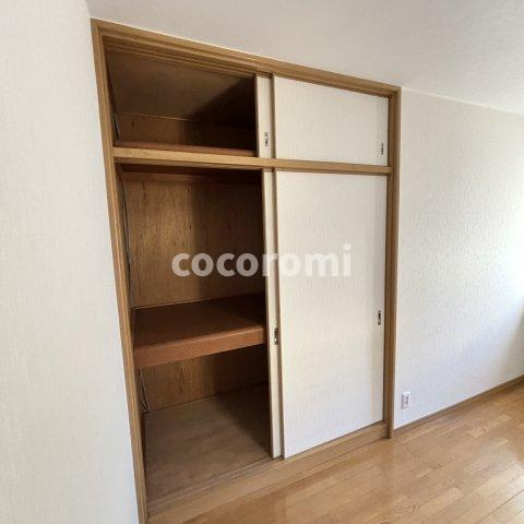 花住坂戸建の収納