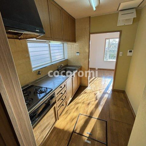 花住坂戸建の内装