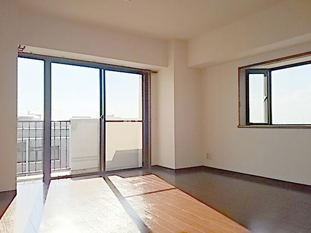 大新ヒルズの居間・リビング