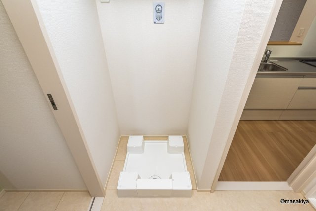 蔵谷ハイツの洗面所|写真は同じ大和ハウス施工の物です。色、仕様は若干異なります。