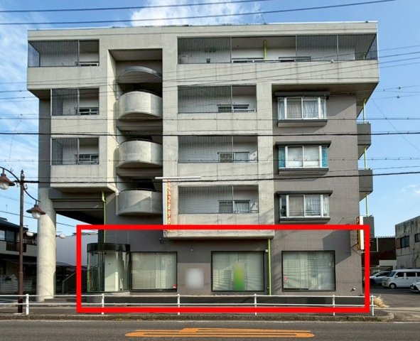 210ルミエールの外観