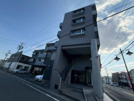 210ルミエールの外観