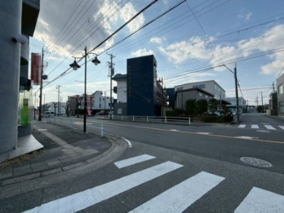 210ルミエールの周辺