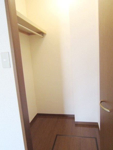 エイシンロジュマンの収納