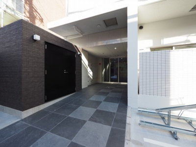 【エントランス】 | エスリード京橋グランテラス | 落ち着いたエントランスです