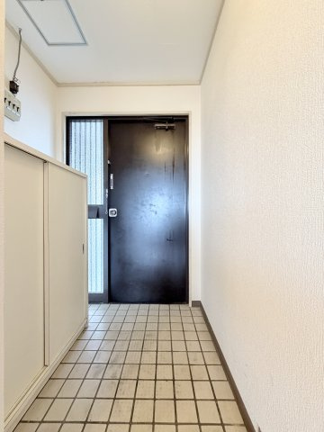 コーポサンルイスⅡの玄関