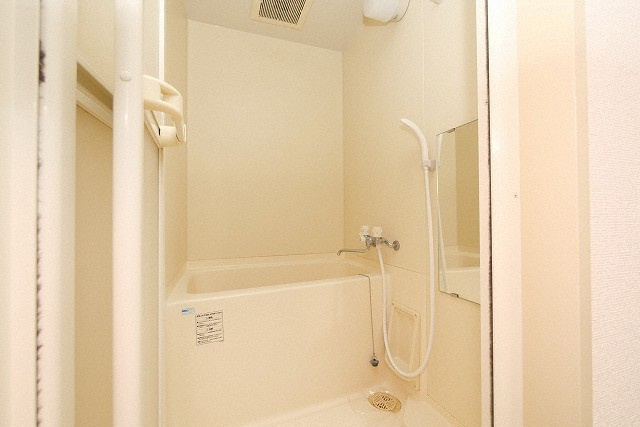 ジュネス東住吉の浴室