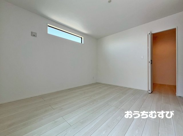 守山区川村町(全5棟)の洋室