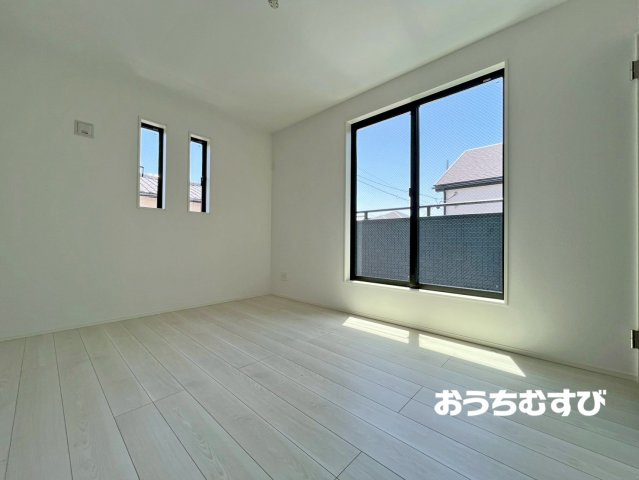 守山区川村町(全5棟)の洋室