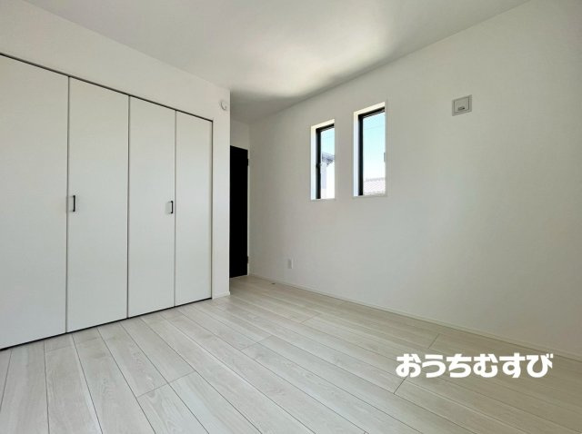 守山区川村町(全5棟)の洋室