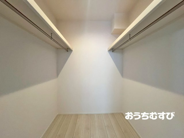 守山区川村町(全5棟)の収納