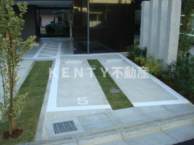 【駐車場】 | アジールコート武蔵新田 | カースペースがあります