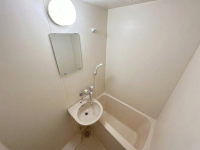 【洗面所】 | アーバンライフ大友 | 忙しい朝には欠かせない洗面所です