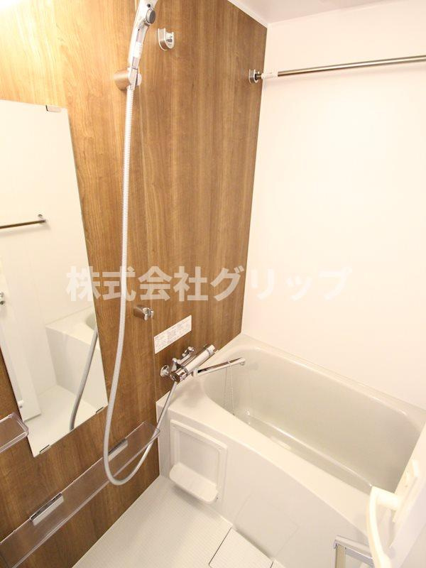 スパシエ東神奈川の浴室