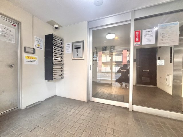 大分市大道町２丁目の賃貸マンションのエントランス