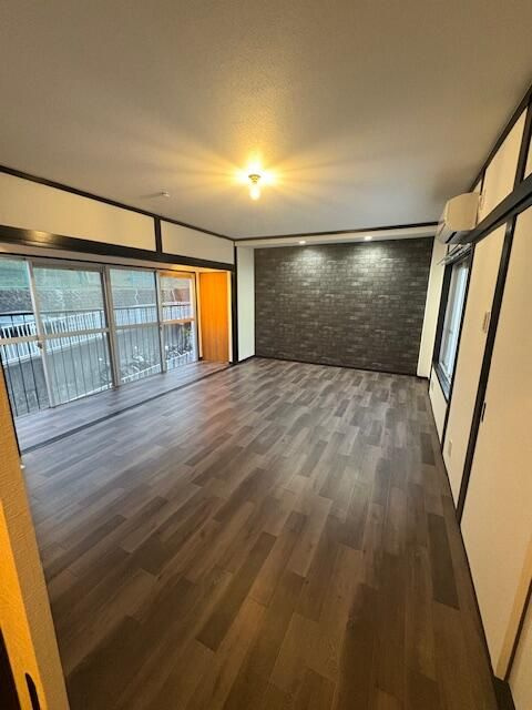 石橋ビルの居間・リビング