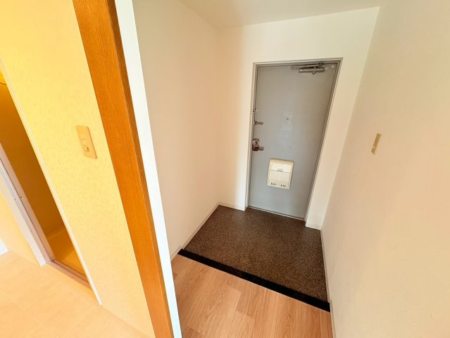 カーサコモド芦屋の玄関