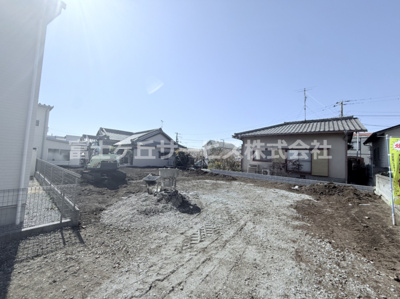 【外観】 | 沼津市東椎路 7期 新築一戸建て | 現在建築中の外観画像です。ご内覧は同じメーカーの完成物件へご案内いたしますので、いつでもご相談ください！