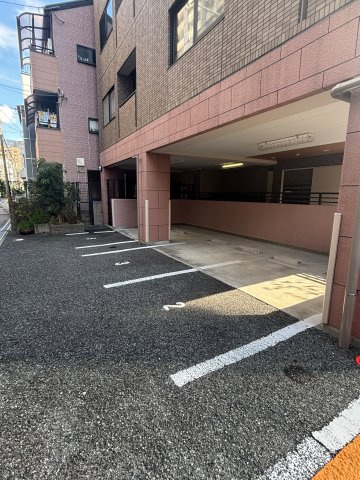 ぐらすはうすの駐車場