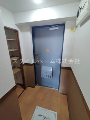 【玄関】 | ビオス菰口 | イメージ写真です。