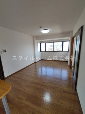 【居間・リビング】 | ビオス菰口 | イメージ写真です。