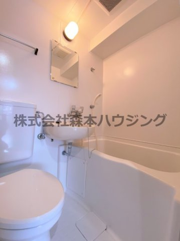 【浴室】 | 　ミルキーハイツ | 落ち着いた空間のお風呂です