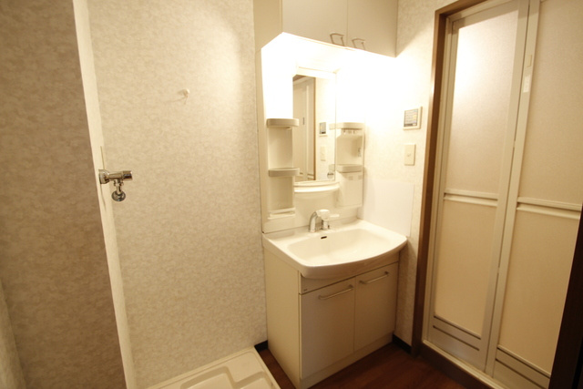 第13平勝ビルの洗面所