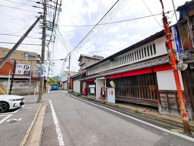 杉田貸家店舗の外観