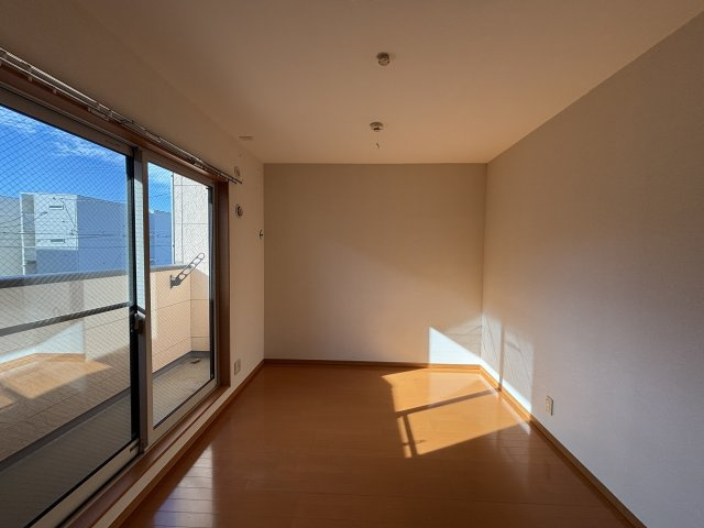 アヴェニール一番館の子供部屋|別号室参考写真