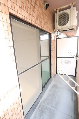 大阪市城東区今福西２丁目の賃貸マンションのバルコニー