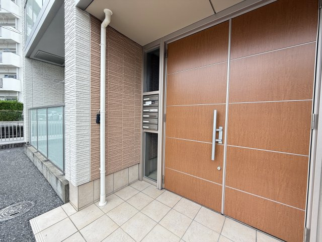 メゾン ブランシュのエントランス