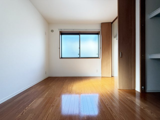 メゾン ブランシュの洋室