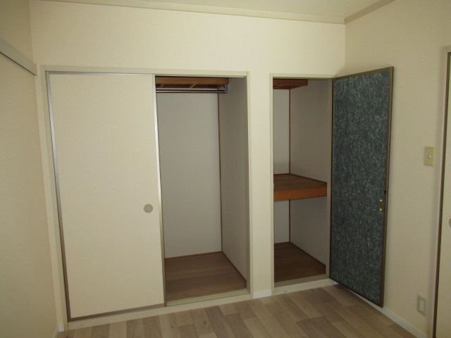 タウニイ塩屋の収納