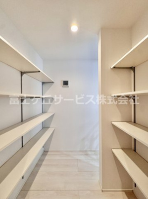【収納】 | 豊橋市伝馬町 新築一戸建て 1号棟 | 収納豊富です