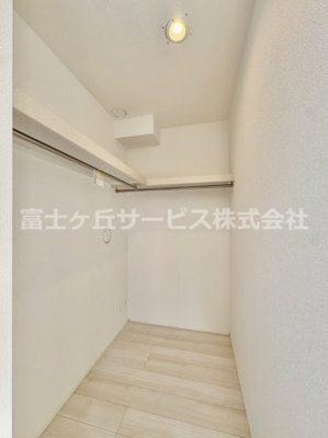 【収納】 | 豊橋市伝馬町 新築一戸建て 1号棟 | ウォークインクローゼットです