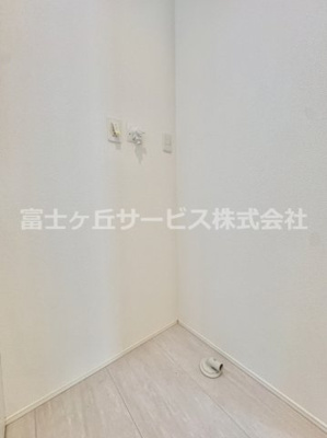 【ランドリースペース】 | 豊橋市伝馬町 新築一戸建て 1号棟 | 洗濯機置き場です