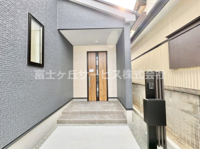 【エントランス】 | 豊橋市伝馬町 新築一戸建て 1号棟 | エントランスです